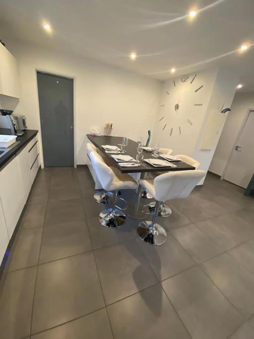 Appartement Belle Vue Sur Les Montagnes Saint-Pierre-en-Faucigny المظهر الخارجي الصورة